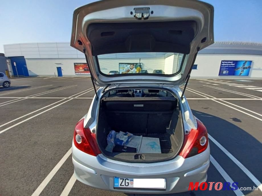 2012' Opel Corsa 1,3 Cdti photo #3
