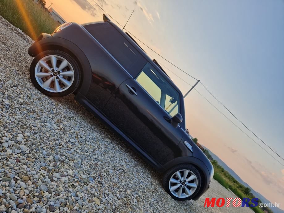 2014' MINI Cooper photo #4