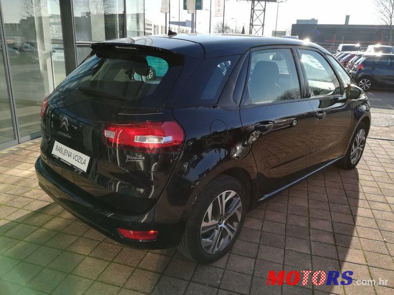 2016' Citroen C4 Picasso 1.6 Hdi photo #2