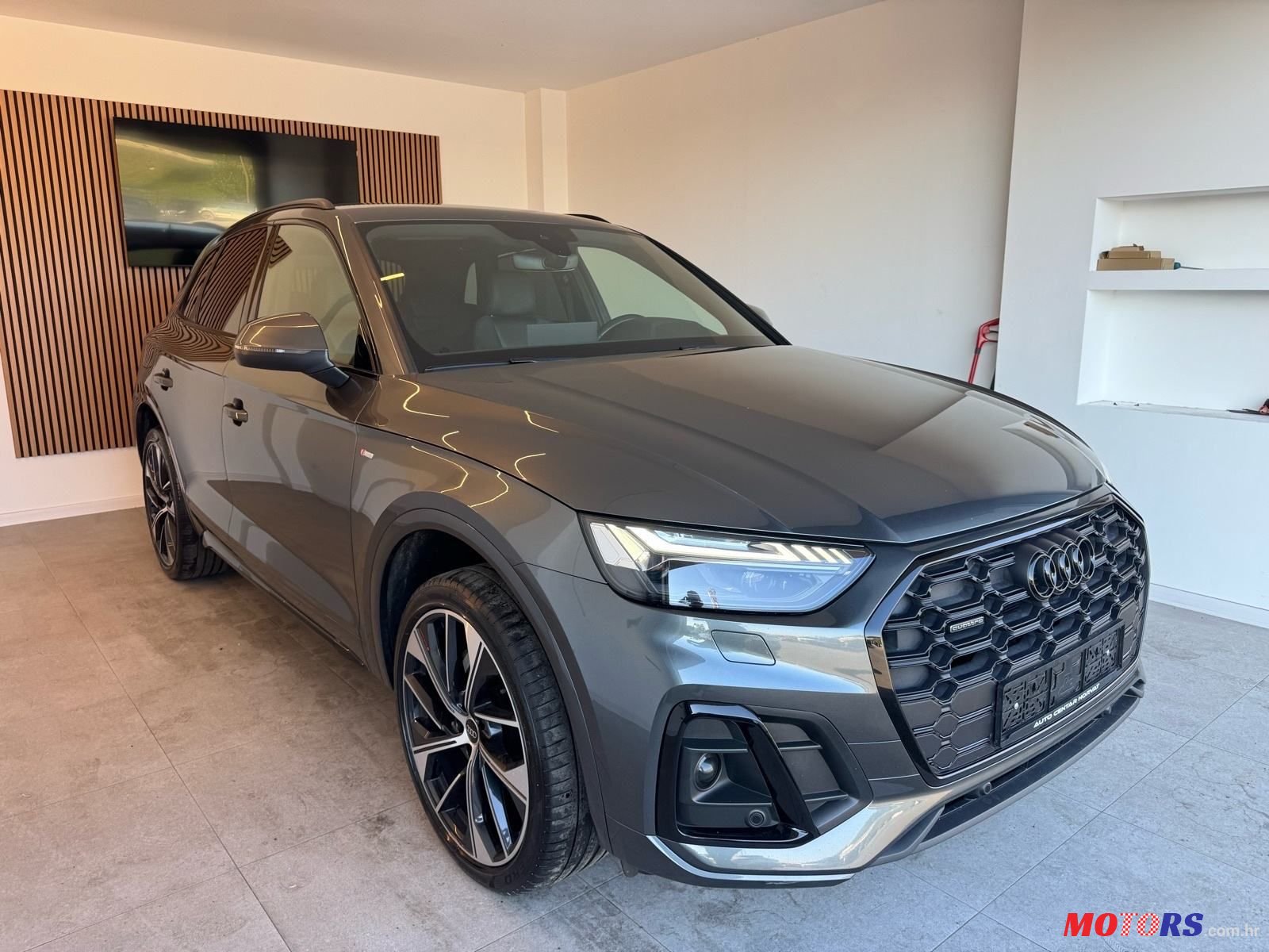2023' Audi Q5 40 Tdi photo #4