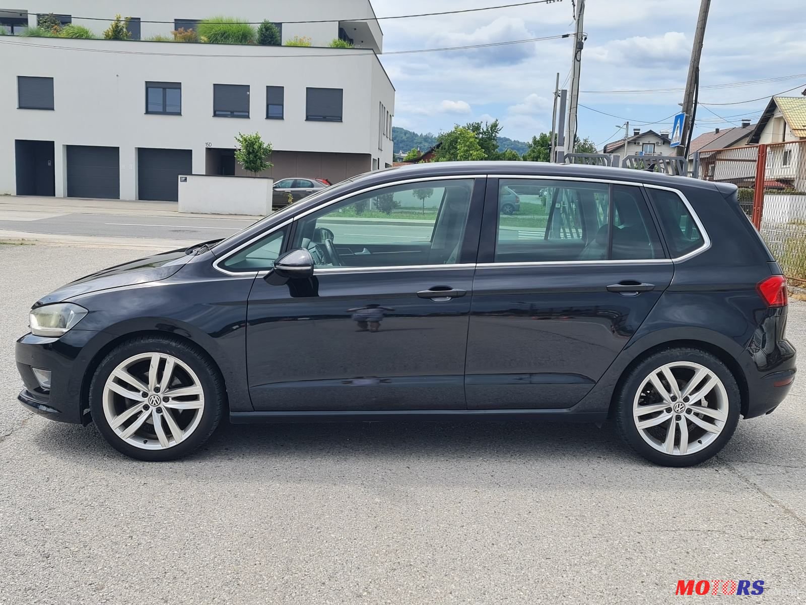 2015' Volkswagen Golf Sportsvan photo #6