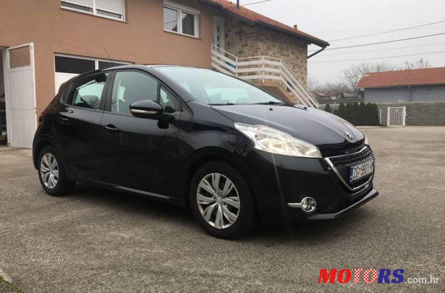 2015' Peugeot 208 1,6 E-Hdi photo #1