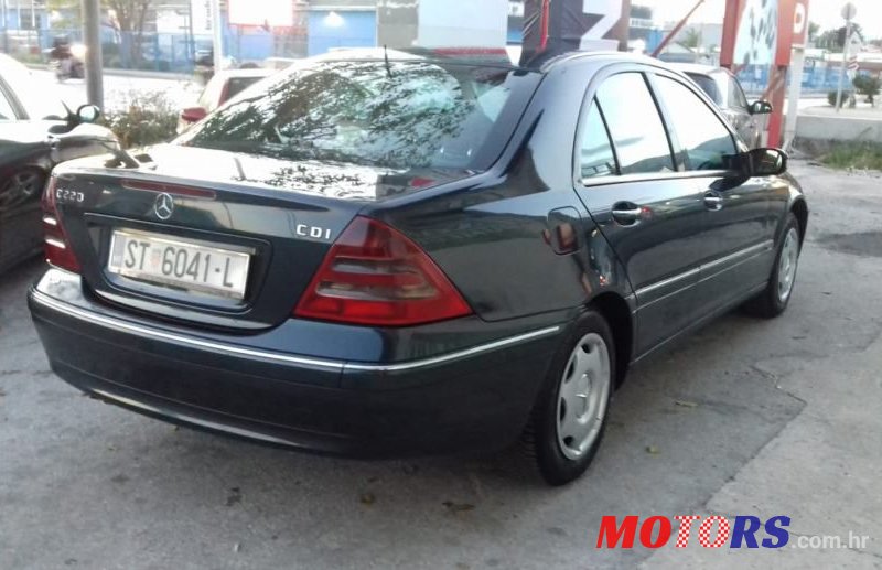 2002' Mercedes-Benz C-Klasa 220 photo #2