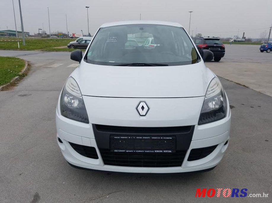 2010' Renault Scenic 1,5 Dci photo #2