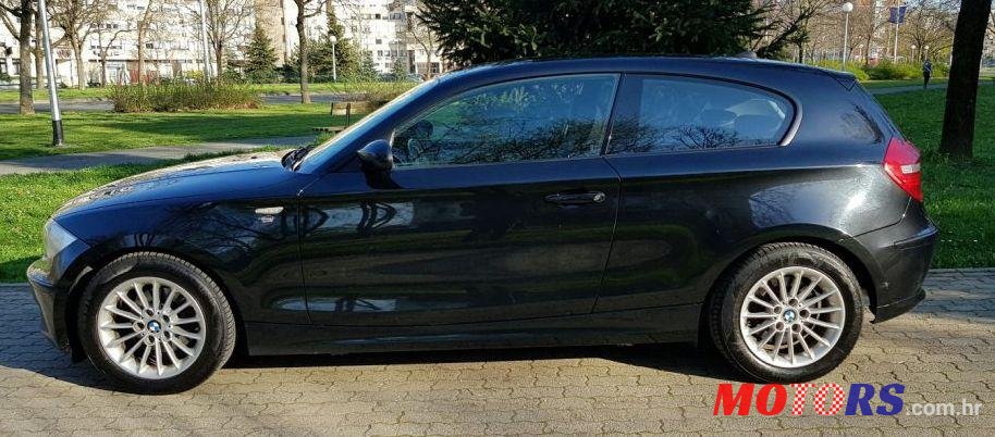 2009' BMW Serija 1 118D photo #2