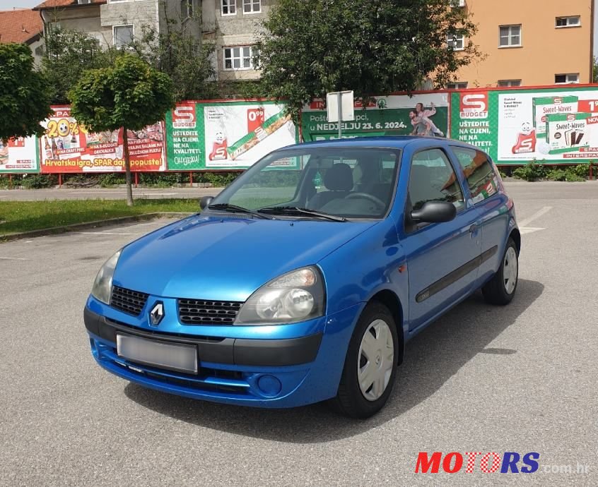 2001' Renault Clio 1,2 16V photo #1