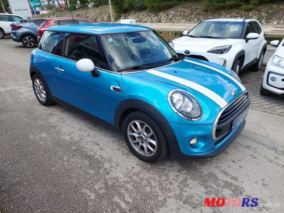 2017' MINI One Diesel F56 photo #3