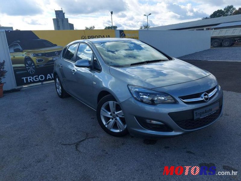 2013' Opel Astra 1,3 Cdti photo #1