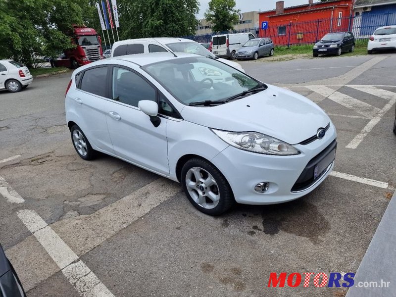 2010' Ford Fiesta 1,4 photo #1