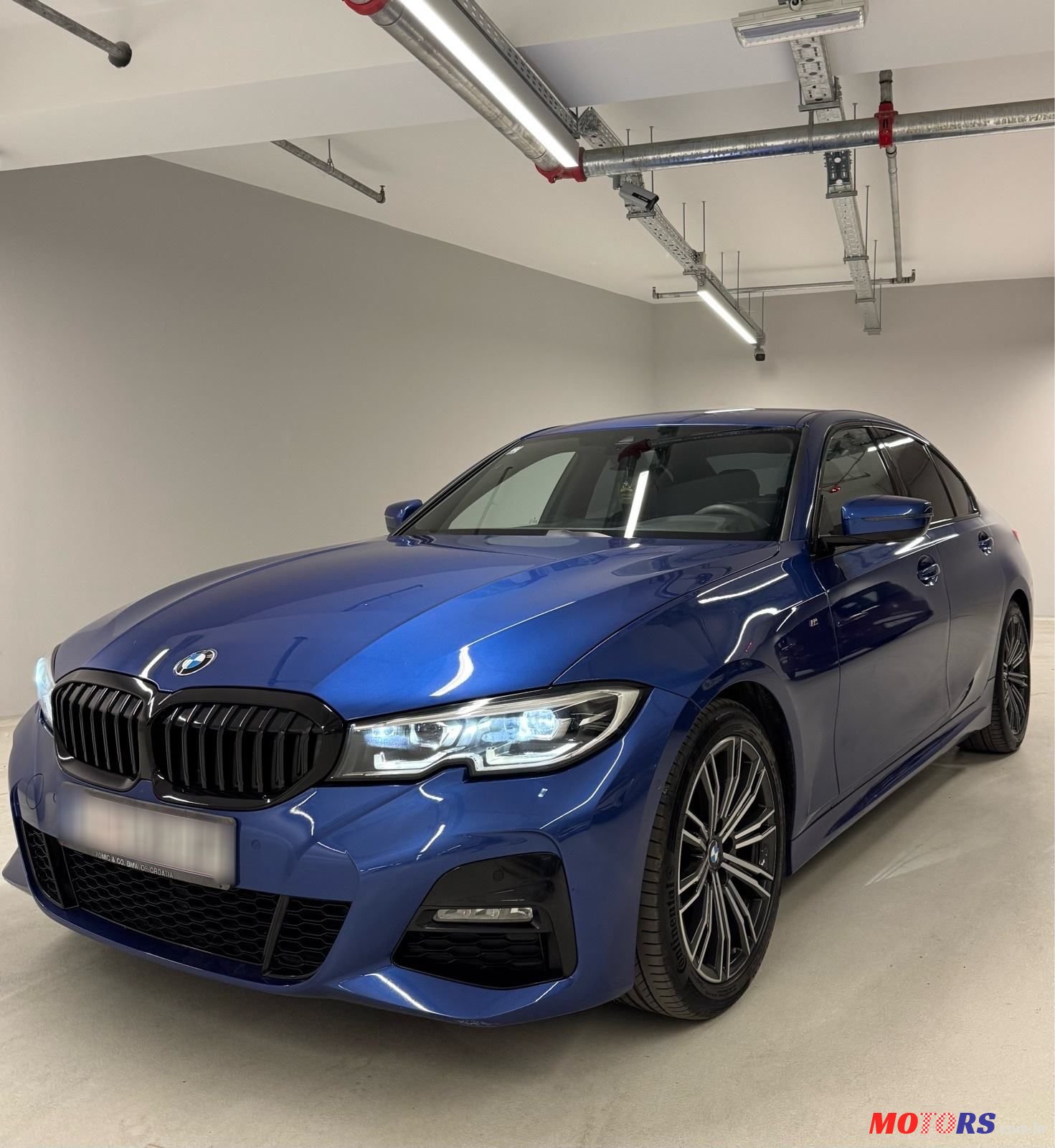 2019' BMW Serija 3 318D photo #1