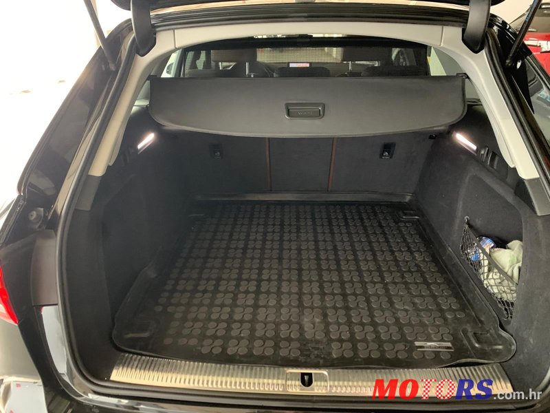 2017' Audi A4 Avant photo #5