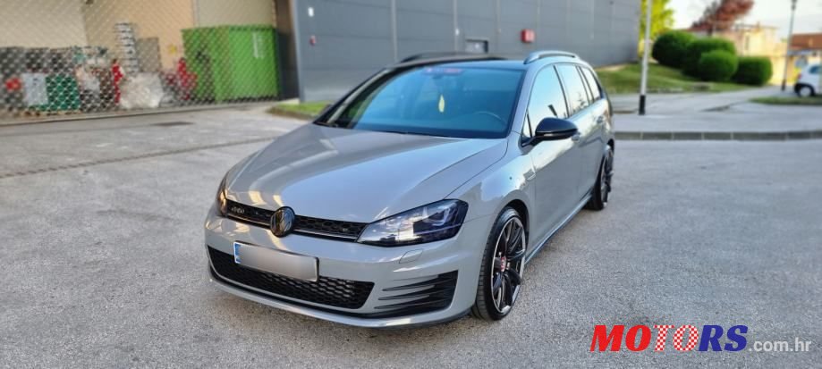 2017' Volkswagen Golf 7 2,0 Gtd photo #5