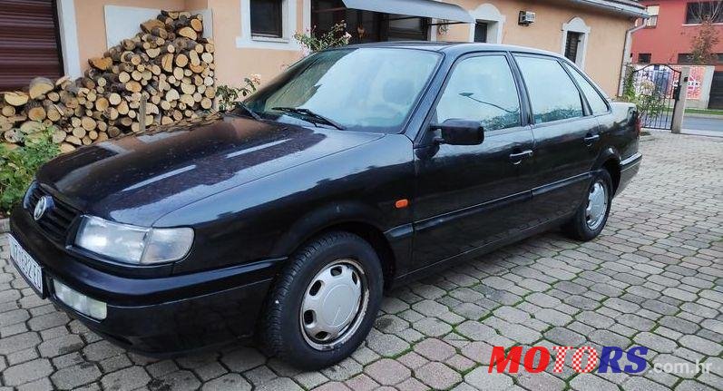 1994' Volkswagen Passat Cl photo #1