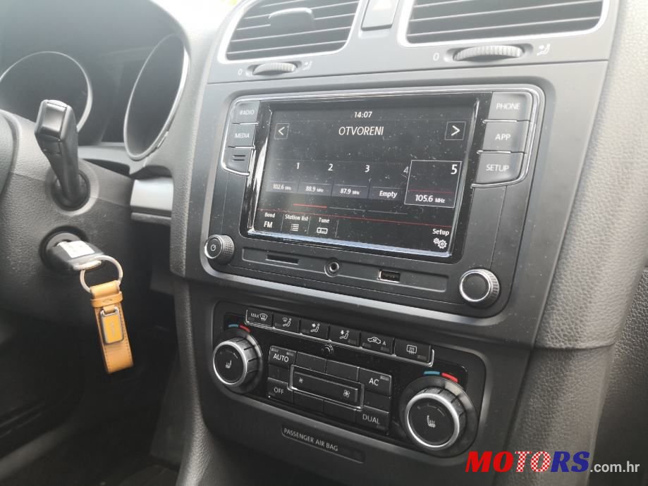 2010' Volkswagen Golf 6 photo #5