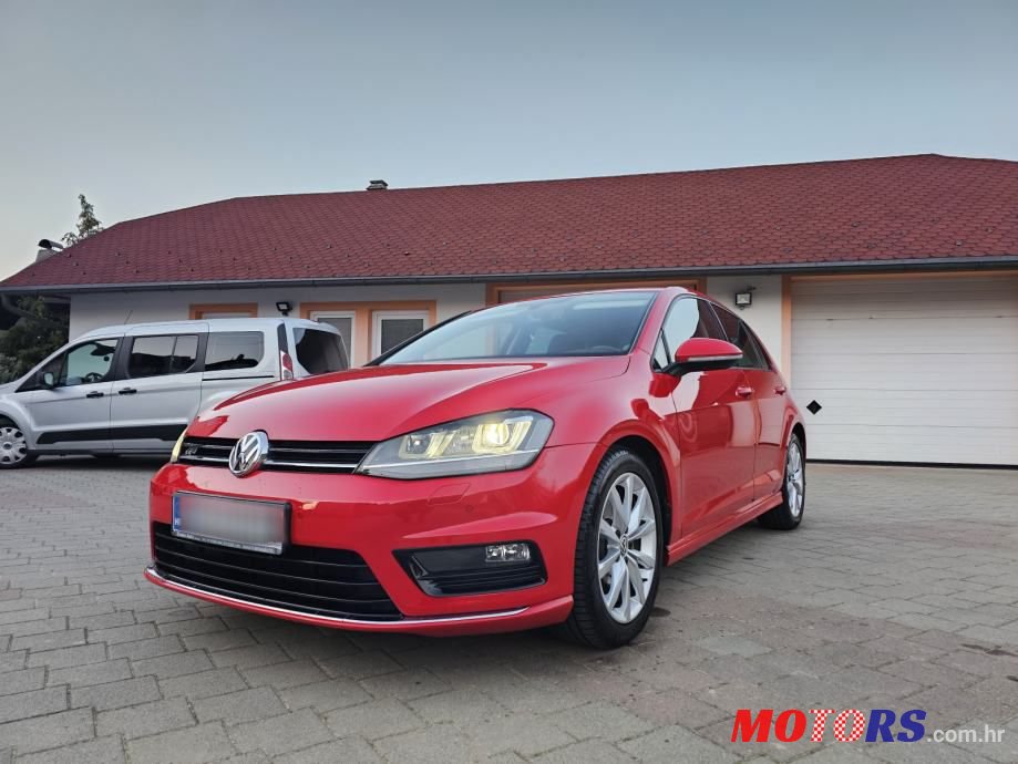 2015' Volkswagen Golf 7 R-Line photo #1