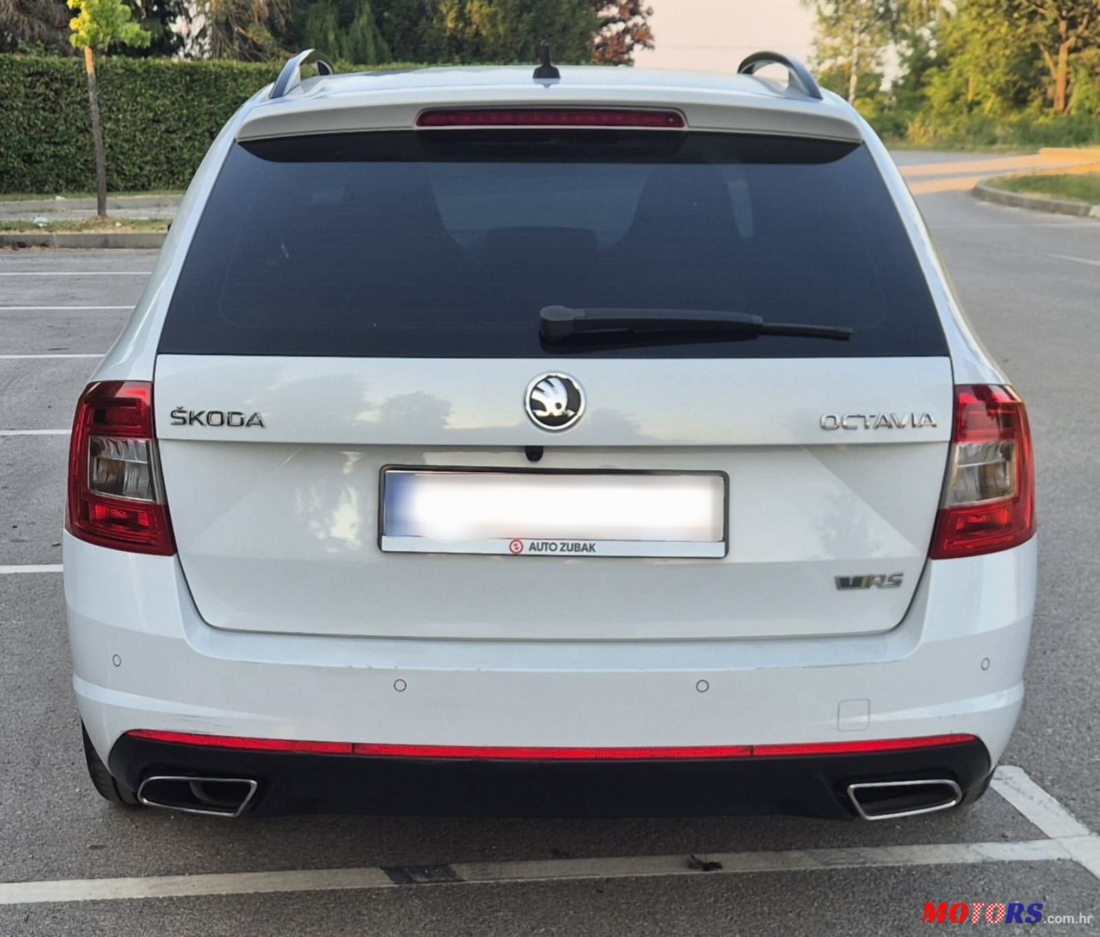 2014' Skoda Octavia Combi photo #6
