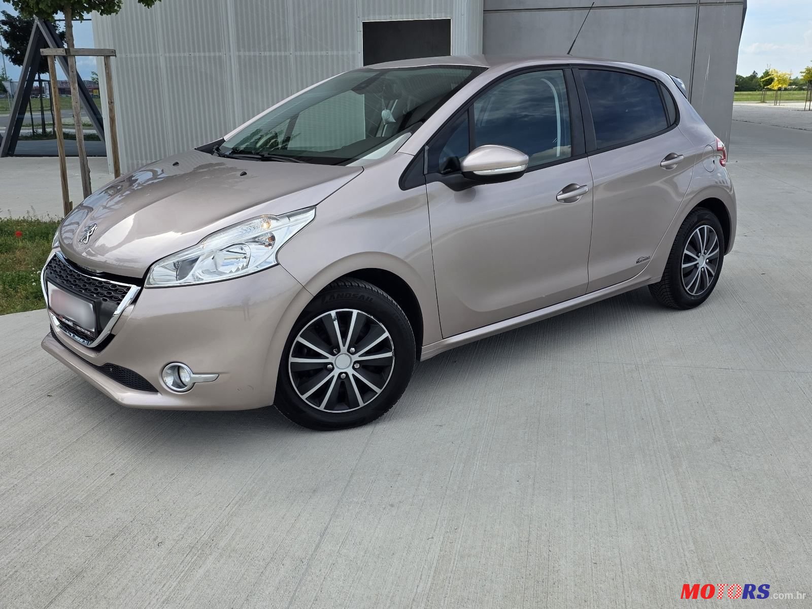 2013' Peugeot 208 1,2 Vti photo #1
