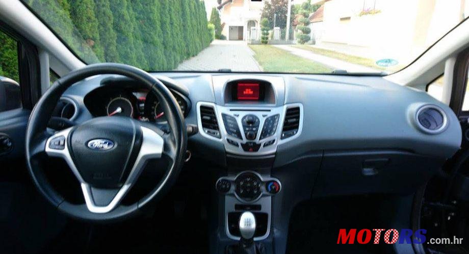 2009' Ford Fiesta 1,6 photo #1