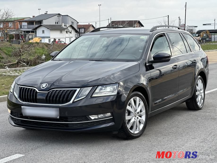 2018' Skoda Octavia Combi photo #1