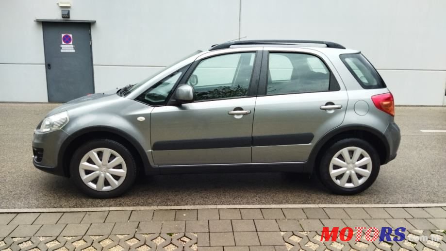 2011' Suzuki SX4 1,6 Glx photo #3