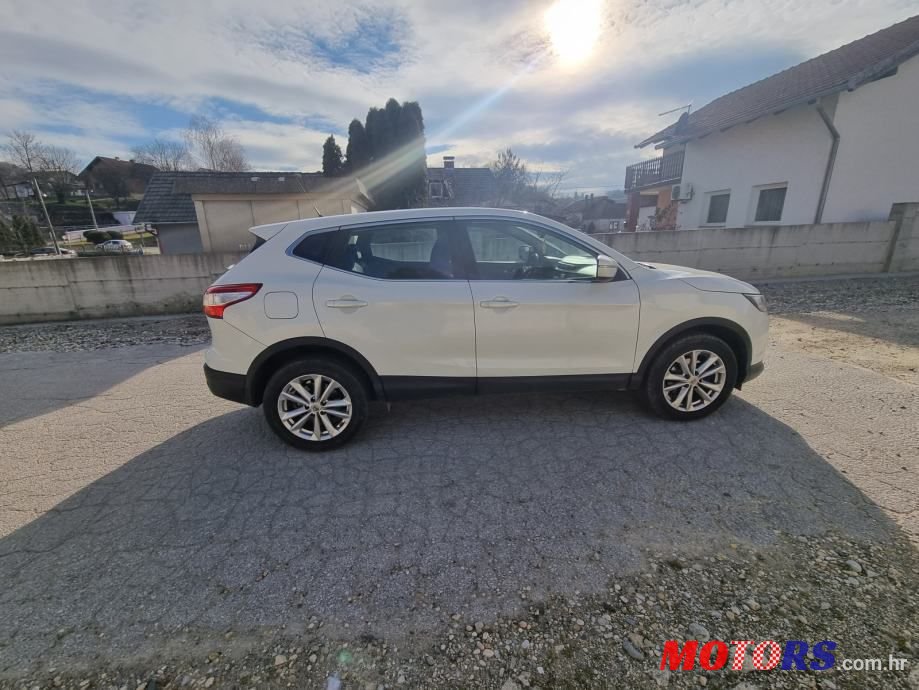 2014' Nissan Qashqai 1,6 photo #6