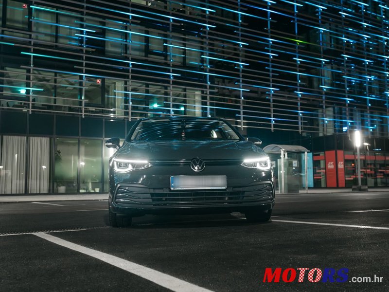 2020' Volkswagen Golf VIII 2,0 Tdi photo #3