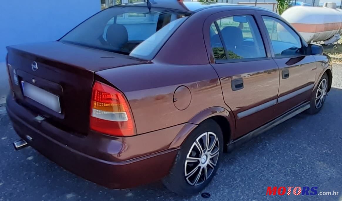 2002' Opel Astra 1,4 photo #1