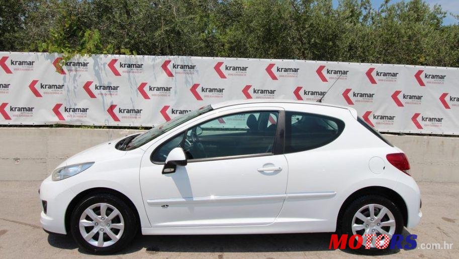 2011' Peugeot 207 1,4 Hdi photo #1