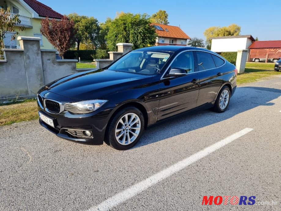 2013' BMW Serija 3 318 photo #3
