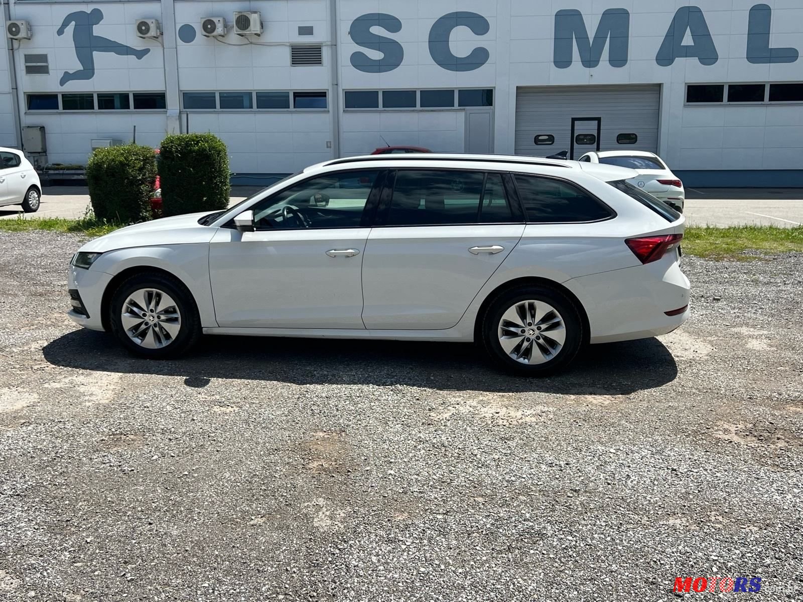 2022' Skoda Octavia Combi photo #5