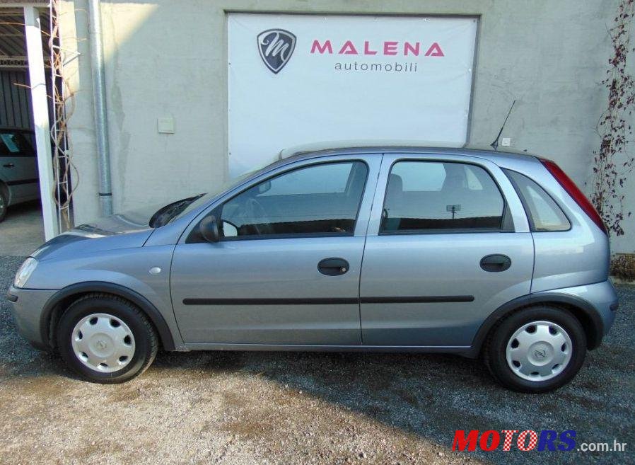 2004' Opel Corsa 1,2 16V photo #1