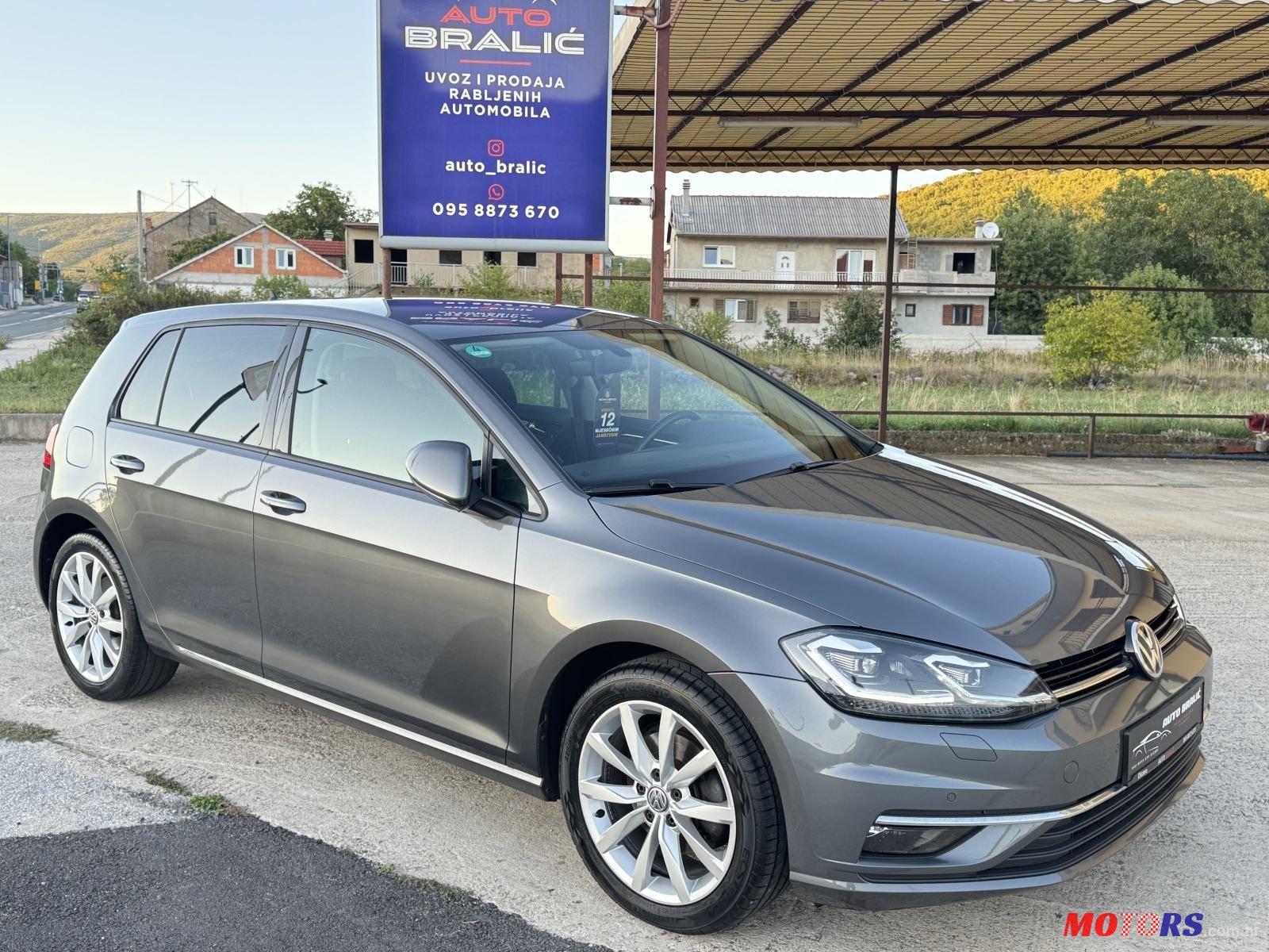 2017' Volkswagen Golf VII photo #1