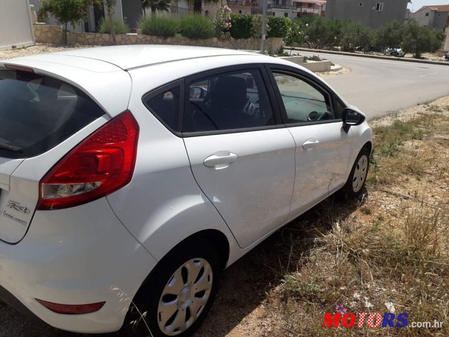 2010' Ford Fiesta 1,6 photo #3