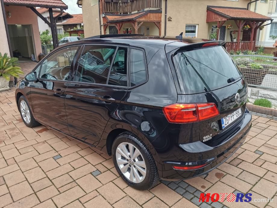 2014' Volkswagen Golf Sportsvan photo #6