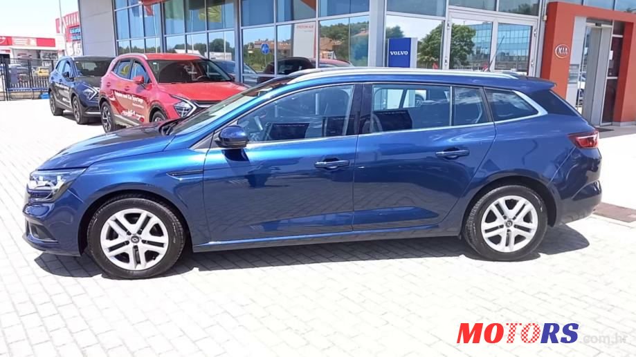2017' Renault Megane Grandtour photo #2