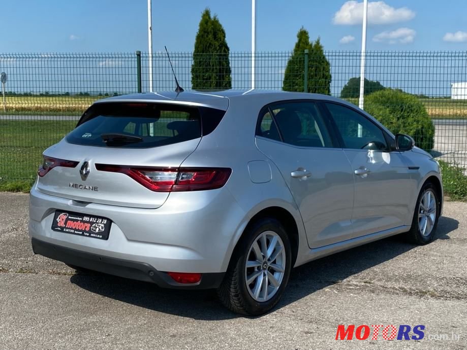 2016' Renault Megane Dci photo #2