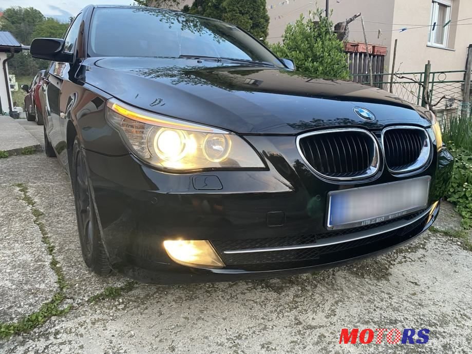 2009' BMW Serija 5 520D photo #2