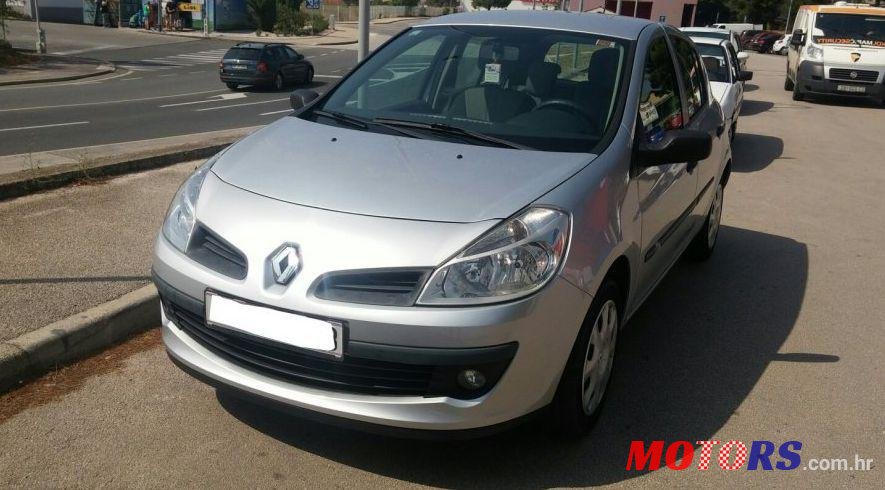 2006' Renault Clio 1,2 16V photo #2