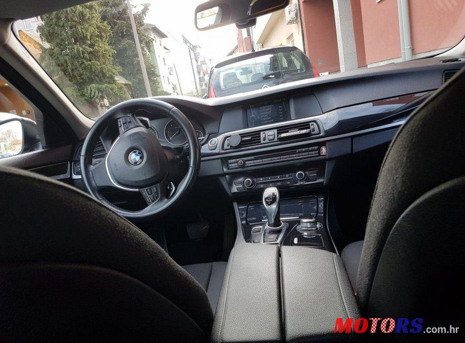 2011' BMW Serija 5 520D photo #2