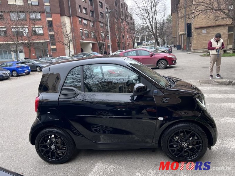 2019' Smart Eq Fortwo Coupe photo #3