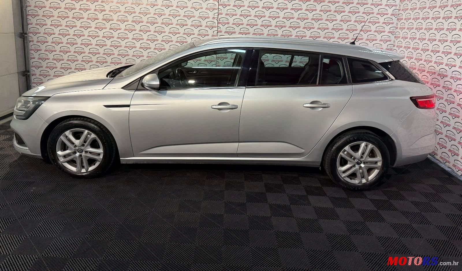 2017' Renault Megane Grandtour photo #6