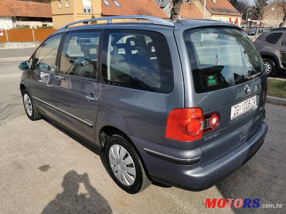 2009' Volkswagen Sharan 2,0 Tdi photo #4