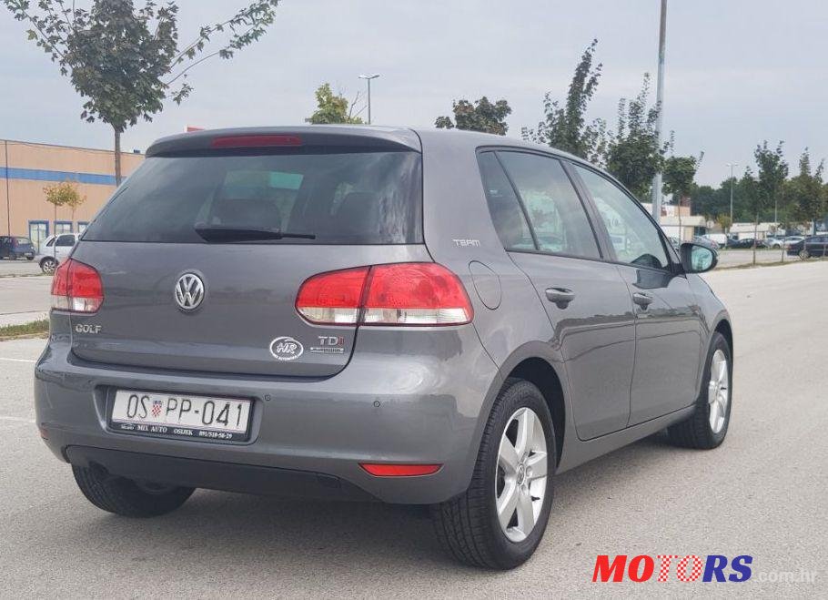 2010' Volkswagen Golf VI photo #1