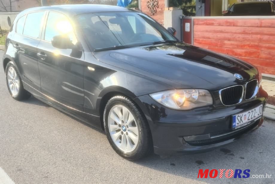 2011' BMW Serija 1 118D photo #6