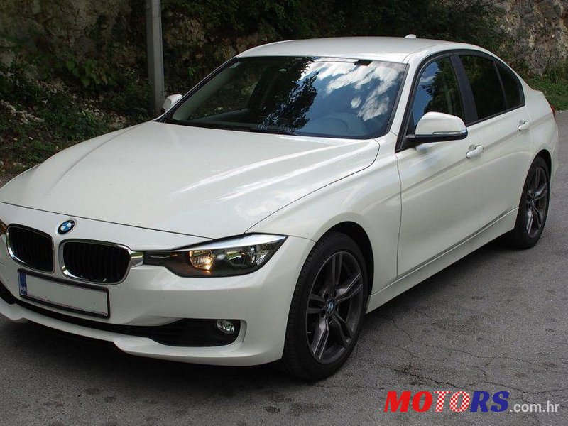 2013' BMW Serija 3 330D photo #1