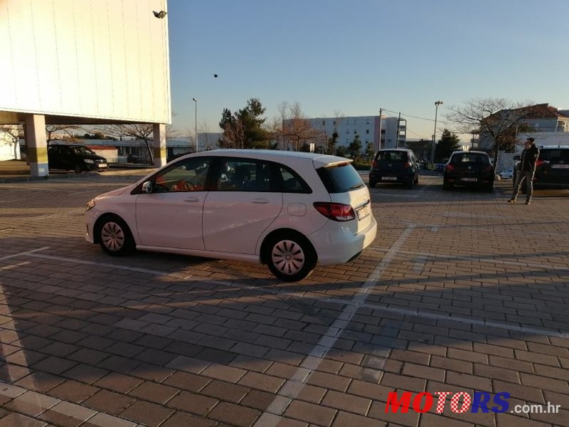 2017' Mercedes-Benz B-Klasa 180 D photo #6