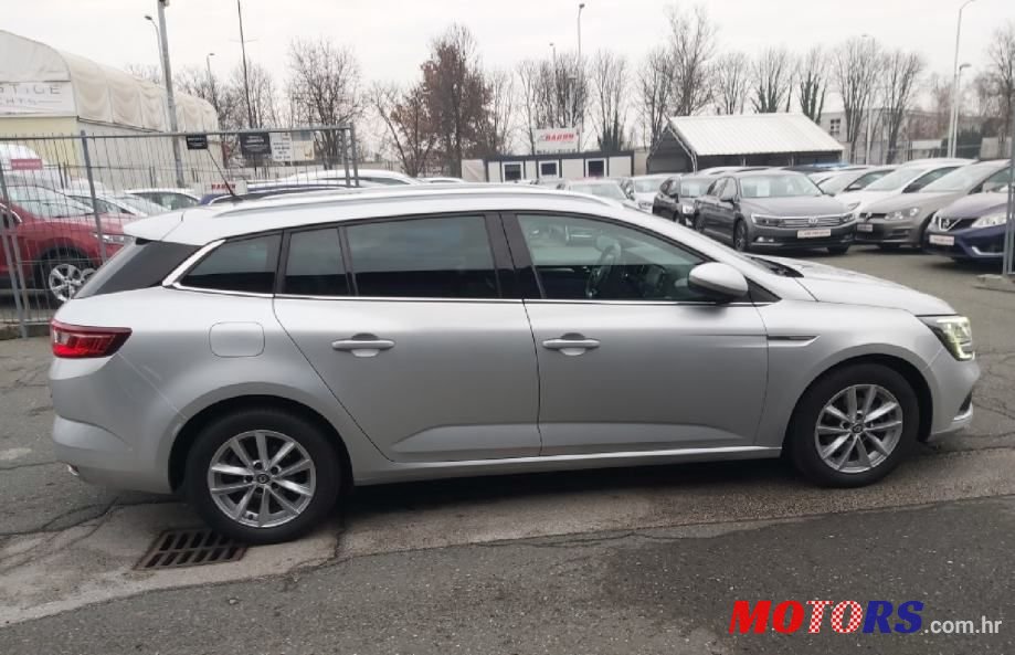 2017' Renault Megane Grandtour photo #4