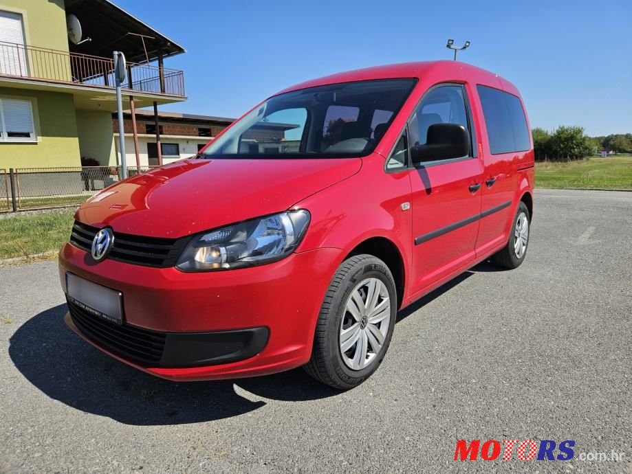 2015' Volkswagen Caddy 1,6 Tdi Bmt photo #1