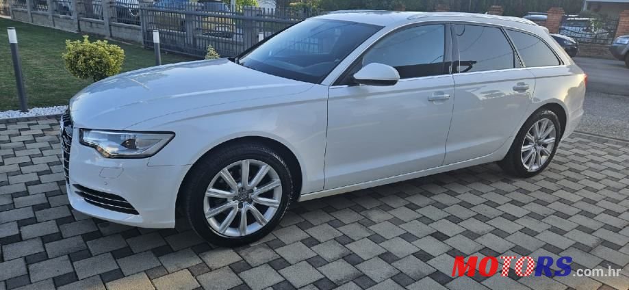 2011' Audi A6 Avant photo #1