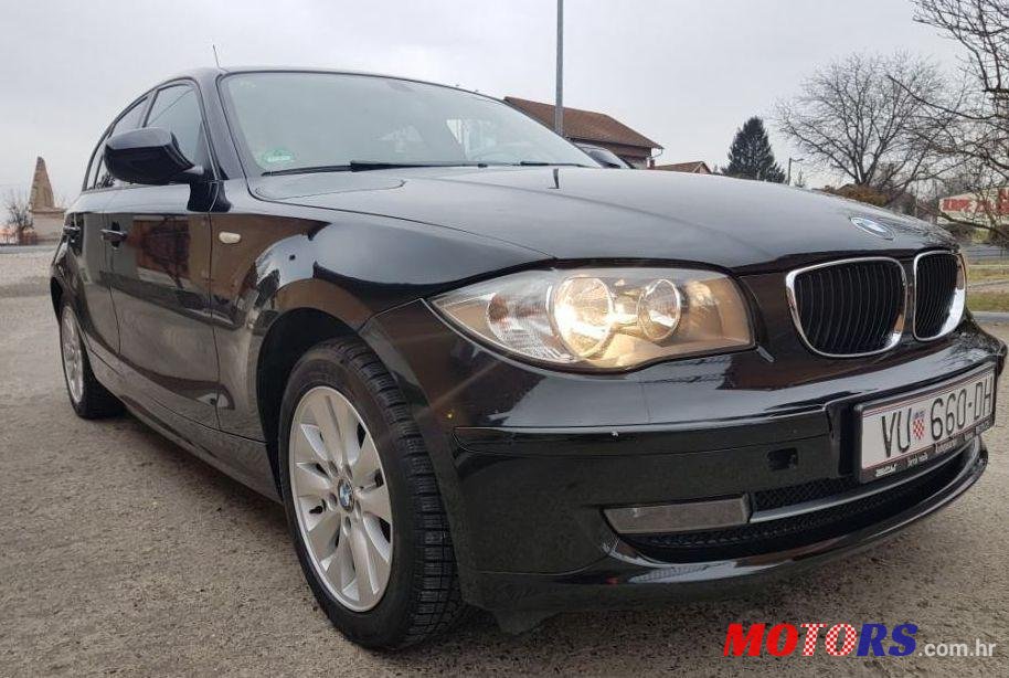2011' BMW Serija 1 116D Sport photo #1